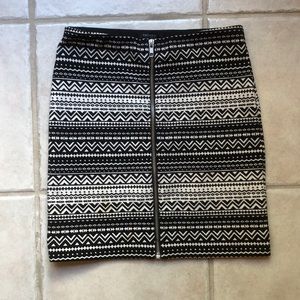 Geometric print miniskirt